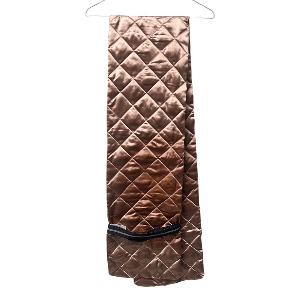 Luxurious H&M Quilted Polyester Satin Puffer Shawl with Elastic Keep SEE PHOTOS